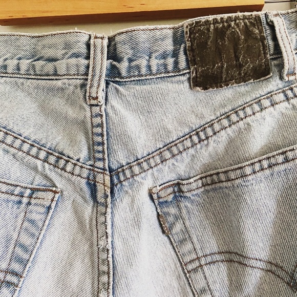 Unique Vintage Levi’s with Rainbow Stitching - Picture 5 of 9